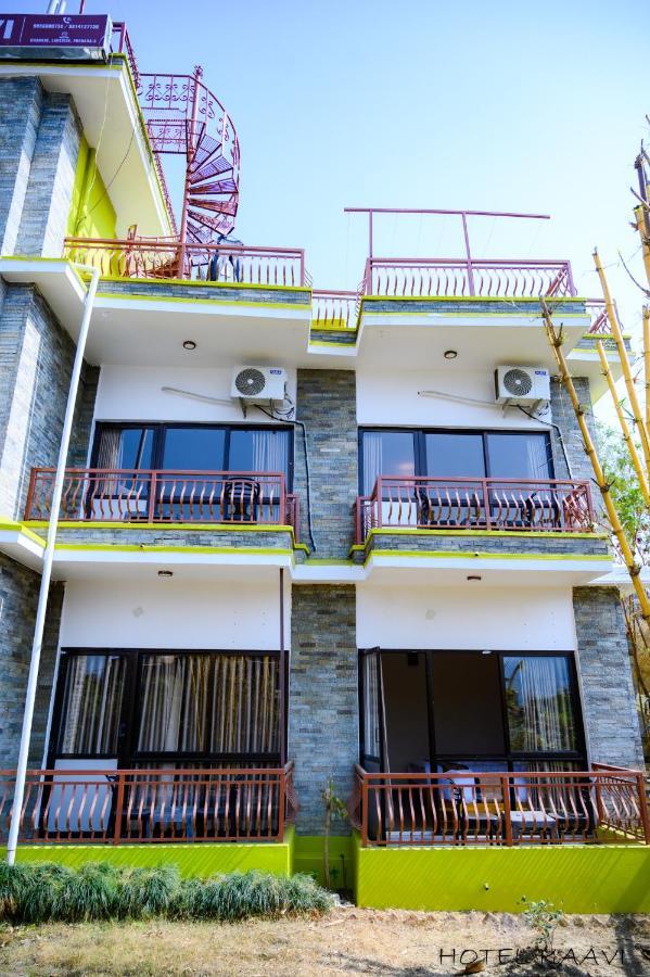 Hotel Kaavi Pokhara Exteriör bild